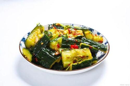 吃瓜和饭,吃瓜群众与饭圈文化的碰撞与反思