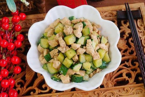 鸡吃瓜好处,益处多多的健康饮食新选择